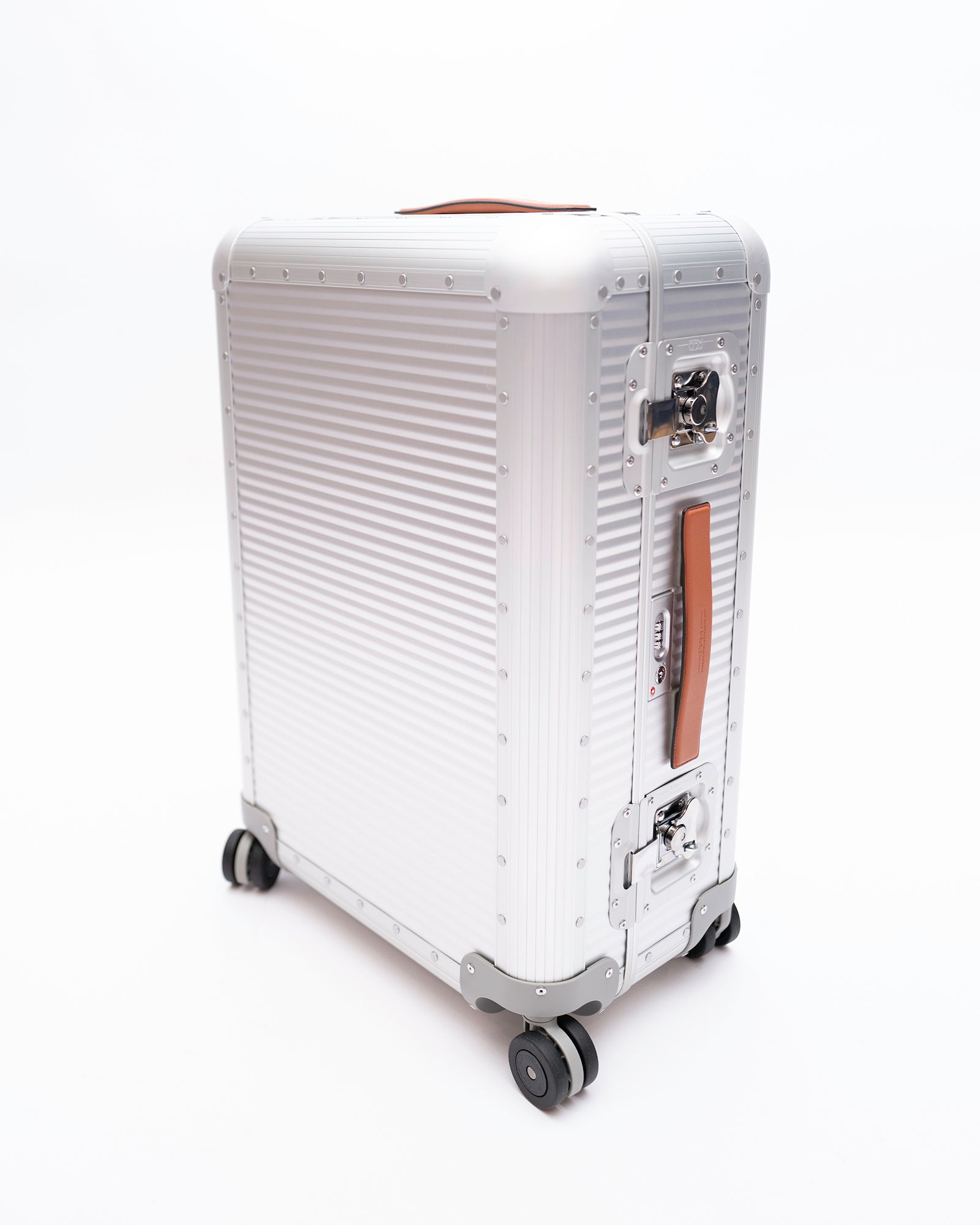 Bank 68 Spinner - Moonlight Silver – Bespoke by Chase