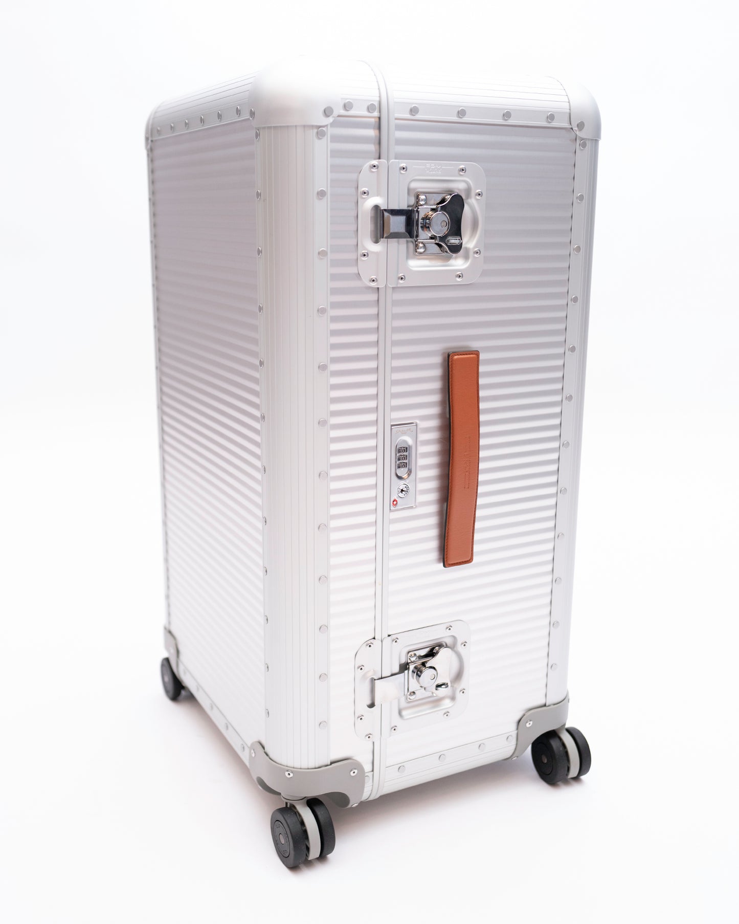 Bank Trunk On Wheels - Moonlight Silver