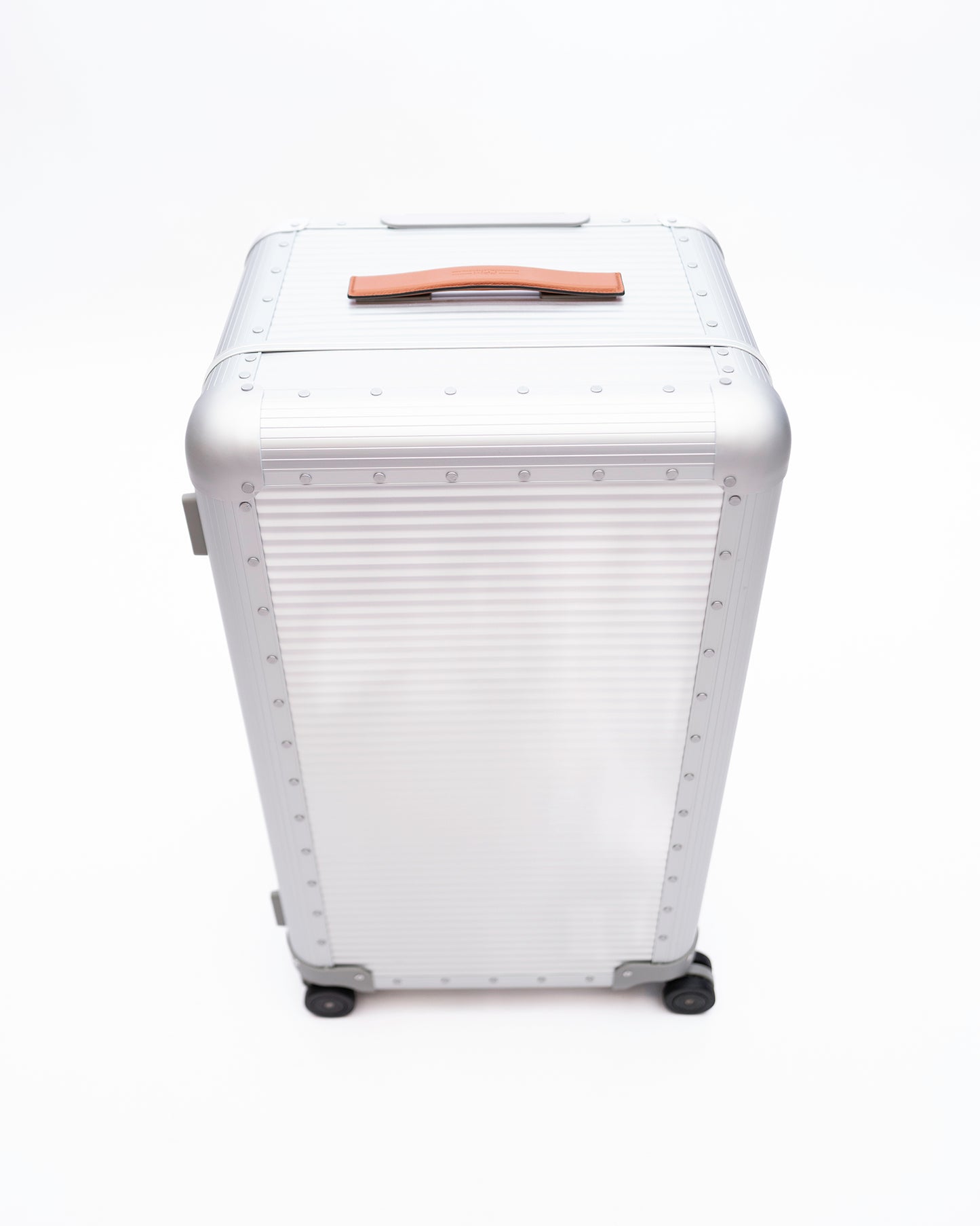Bank Trunk On Wheels - Moonlight Silver