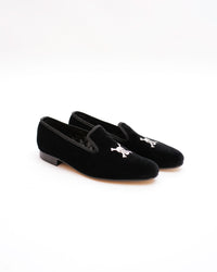 BE5 - Albert Embroidered Slippers w/Skull & Crossbones - Black