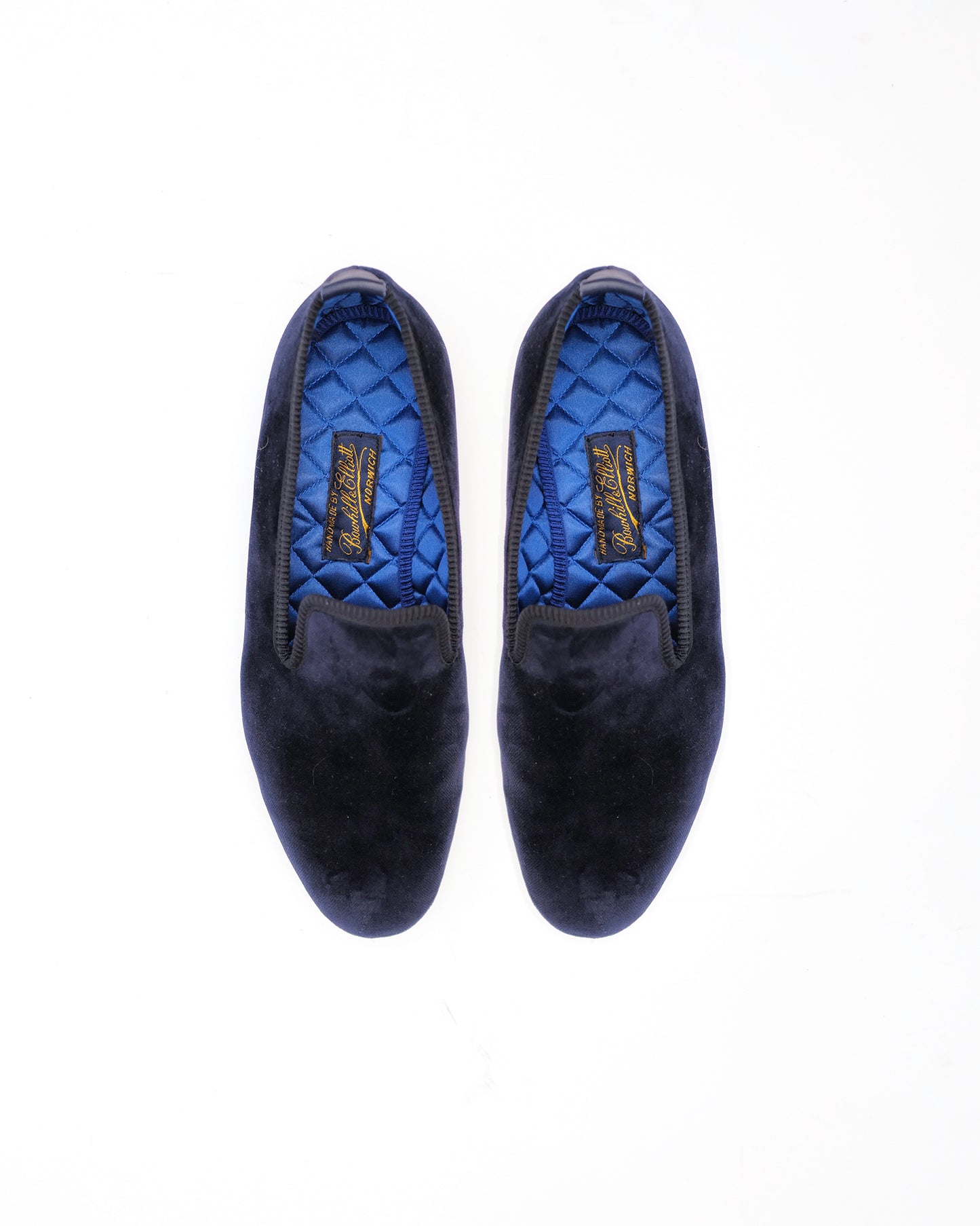 BE2 - Navy Velvet Plain Albert