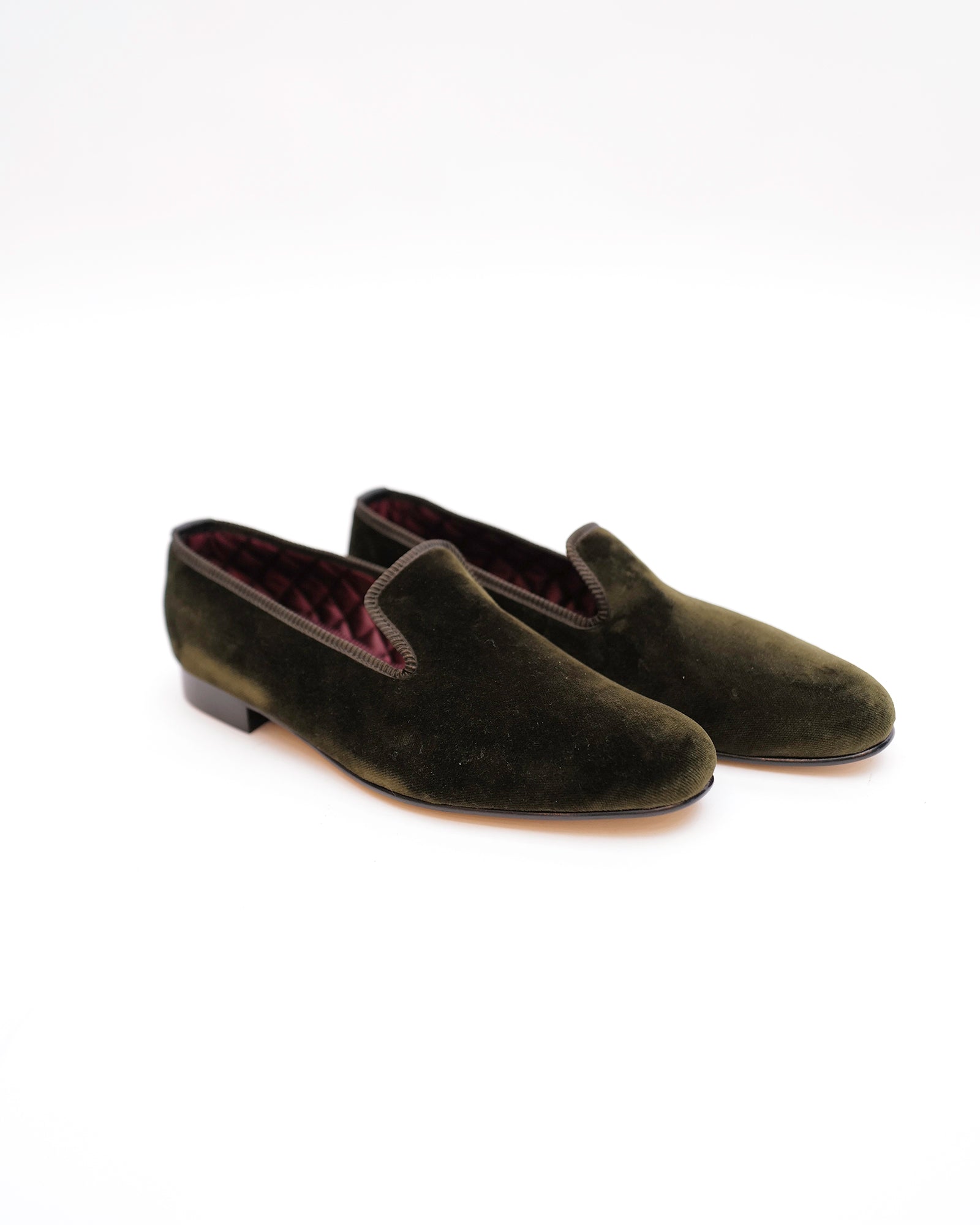 BE6 - Olive Velvet Plain Albert Slippers