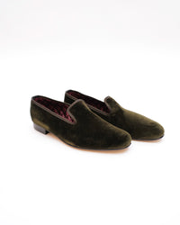 BE6 - Olive Velvet Plain Albert Slippers